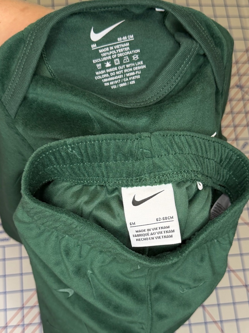 Nike Green Velour Jogger Set with Swoosh - Picture 3 of 3